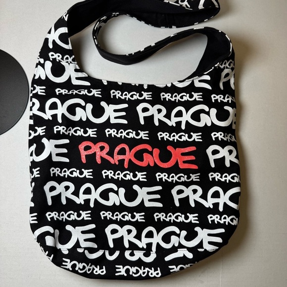 Robin Ruth Souvenir World Hobo Handbag - Picture 1 of 7